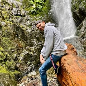 Meet your Posher, Joel